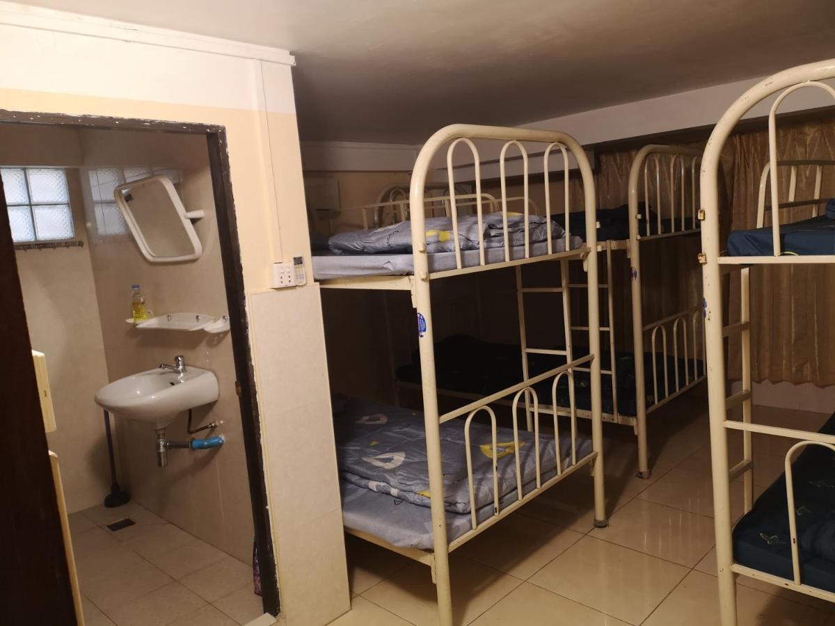 Peri Evi Hostel Phnom Penh Bassac Lane Εξωτερικό φωτογραφία