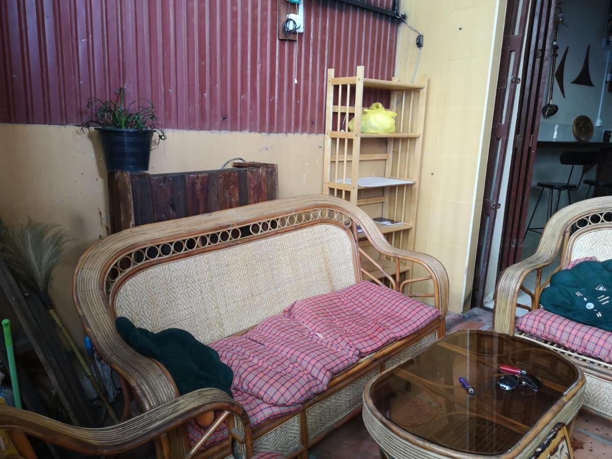 Peri Evi Hostel Phnom Penh Bassac Lane Εξωτερικό φωτογραφία