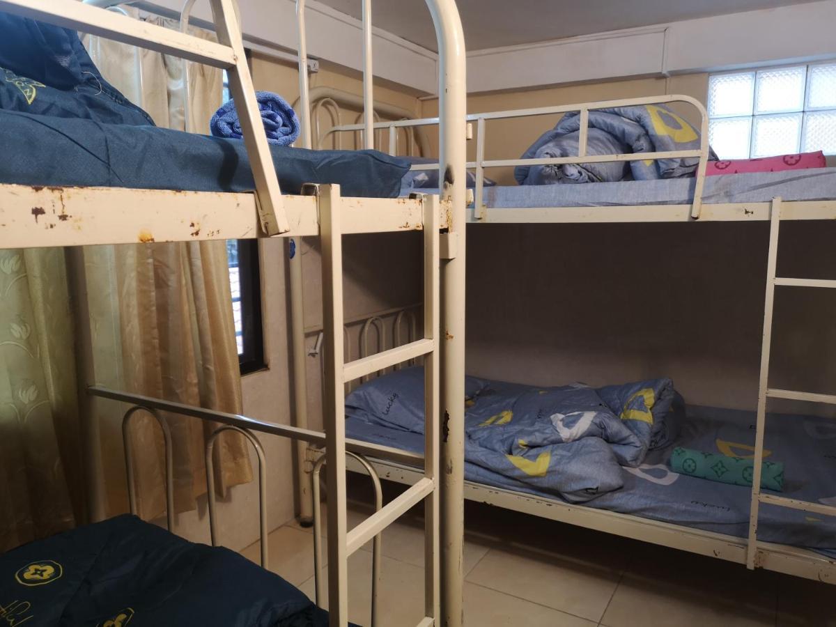 Peri Evi Hostel Phnom Penh Bassac Lane Εξωτερικό φωτογραφία