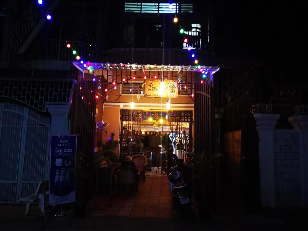 Peri Evi Hostel Phnom Penh Bassac Lane Εξωτερικό φωτογραφία