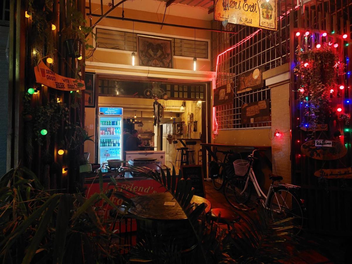 Peri Evi Hostel Phnom Penh Bassac Lane Εξωτερικό φωτογραφία